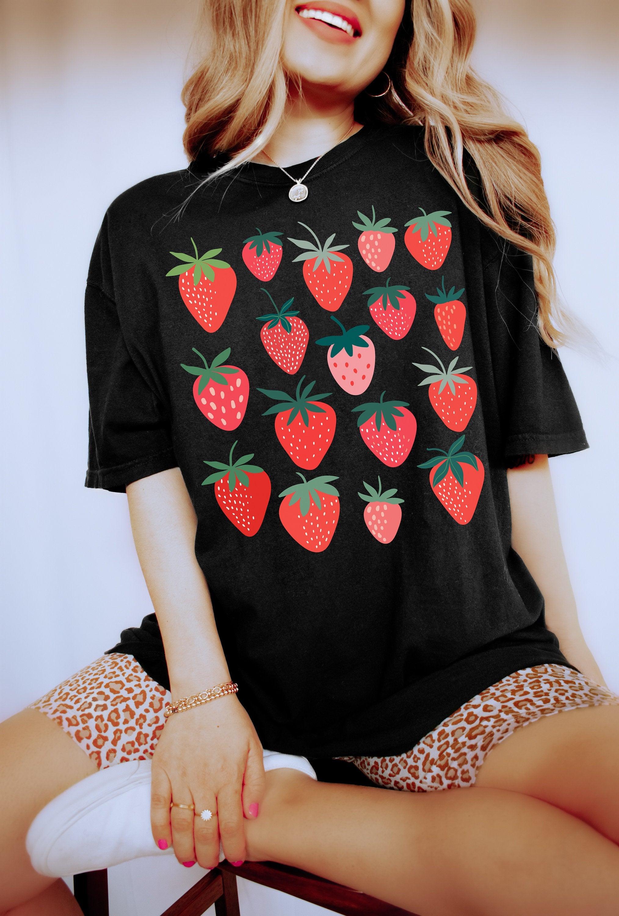 Strawberry Shirt, Comfort Colors® 1717, Oversized Tee